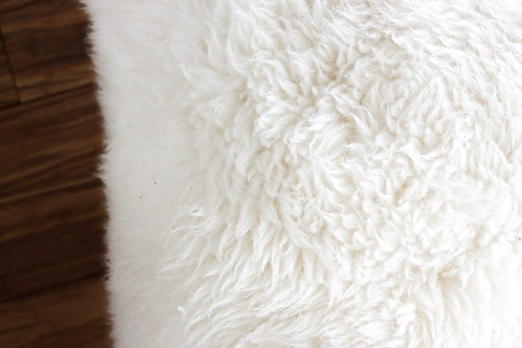How To Clean A Sheepskin Rug At Home, How To Clean A White Sheepskin Rug