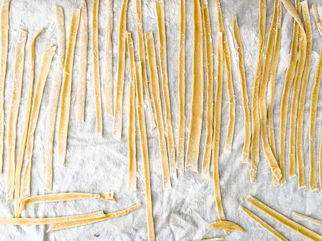 drying egg noodles