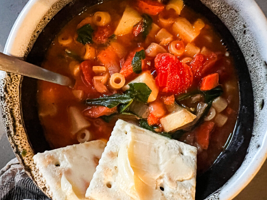 Minestrone Soup with crackers