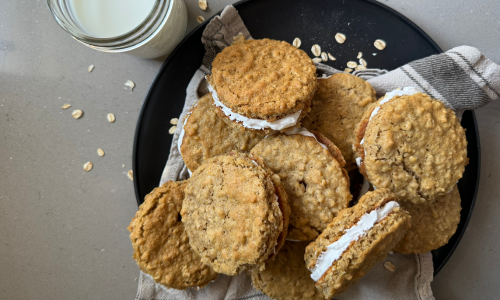 Homemade Oatmeal Cream Pie 