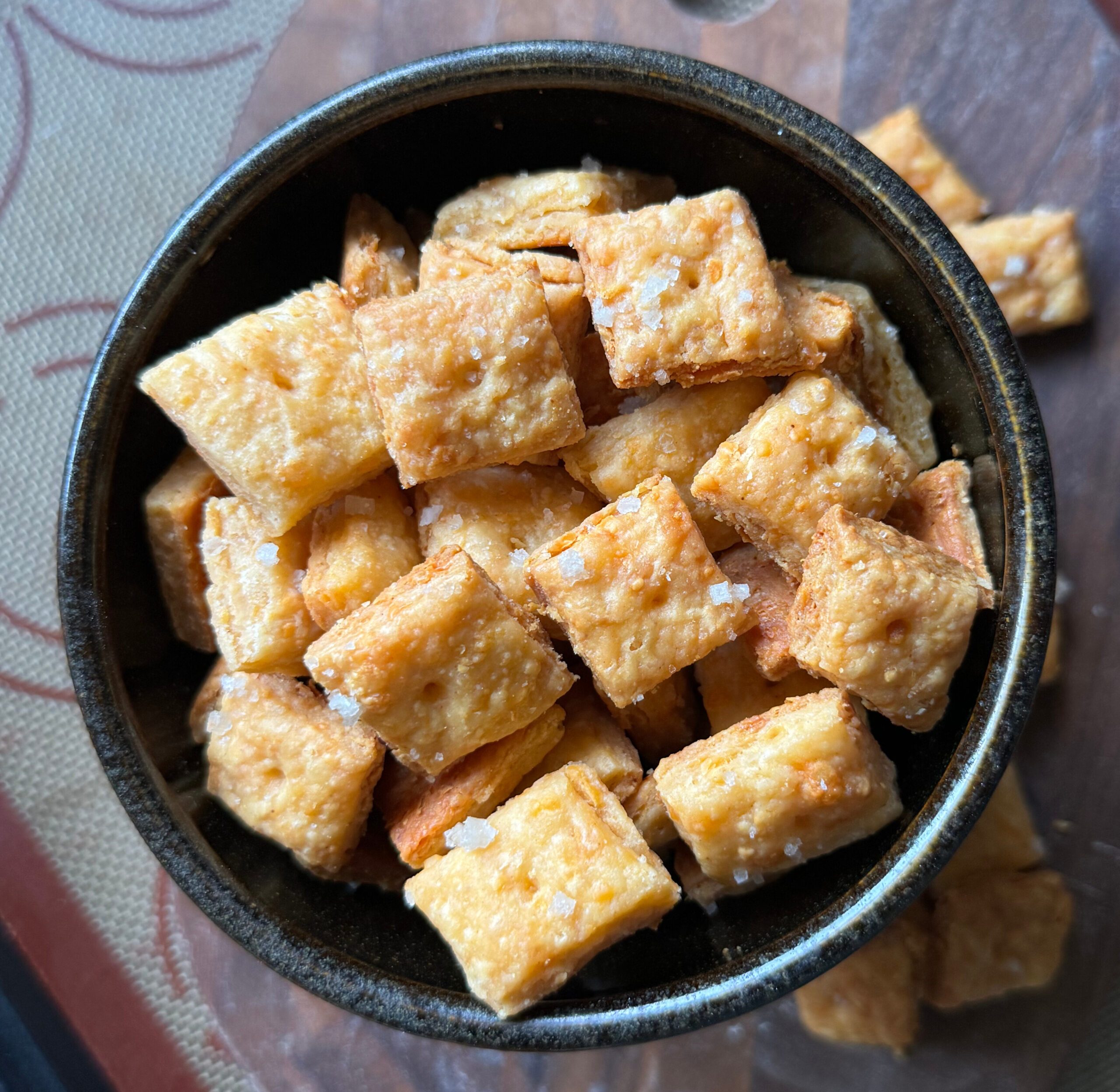 How to make Sourdough Cheez-Its - Hearty Sol