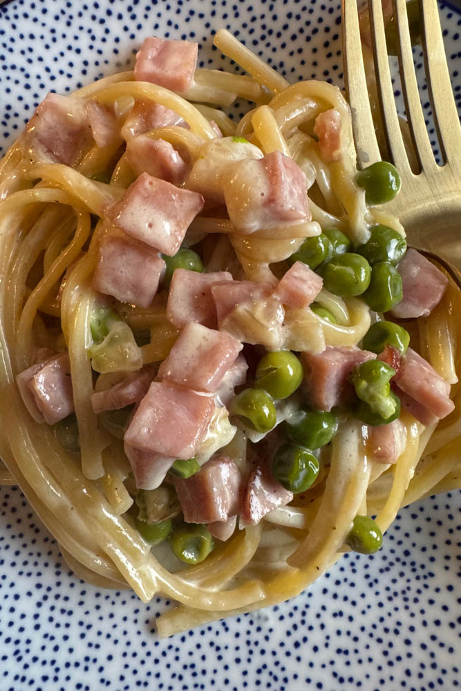 Hay and Straw Pasta