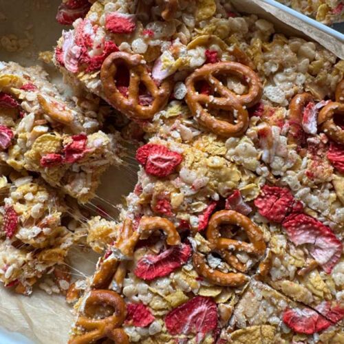 Strawberry Pretzel Rice Krispie Treats